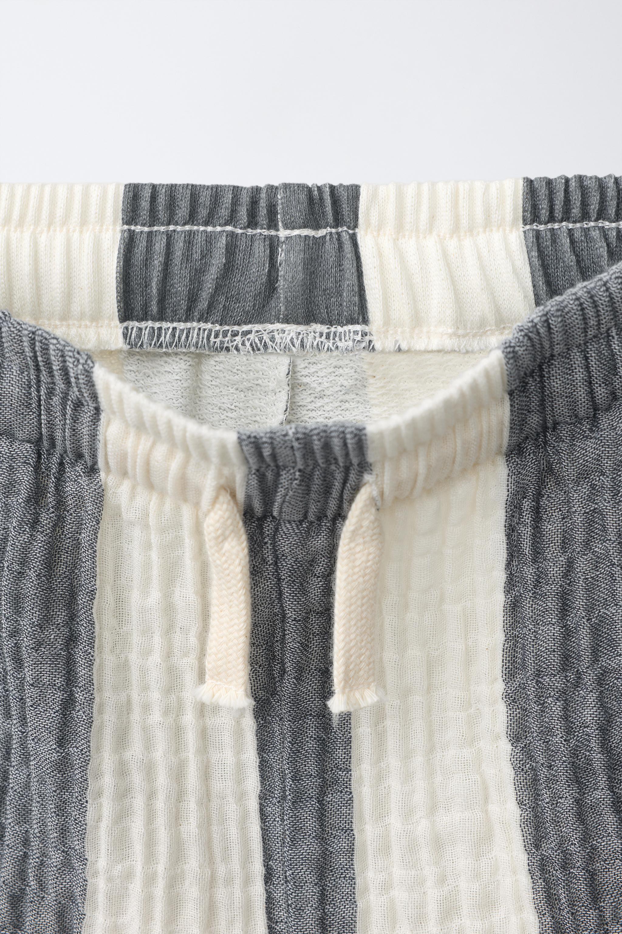 SHORT À RAYURES